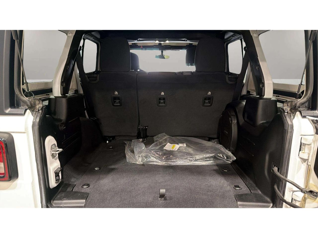 2023 Jeep Wrangler SPORT ALTITUDE| V6| HTD SEAT| NAVI| PREM SOUND Photo