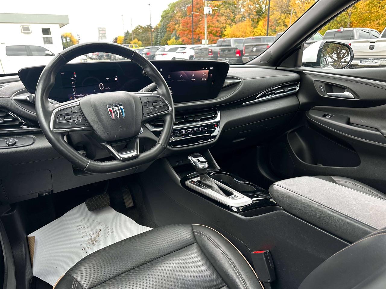 2024 Buick Envista Avenir | HEATED SEATS | BLIND SPOT | REMOTE START Photo