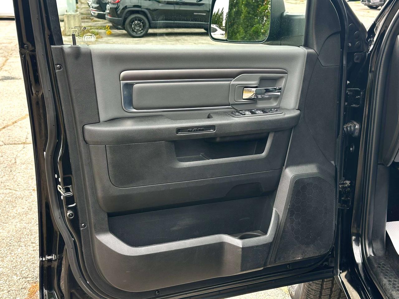 2022 RAM 1500 SLT | BLUETOOTH | REMOTE START | PREMIUM AUDIO | Photo