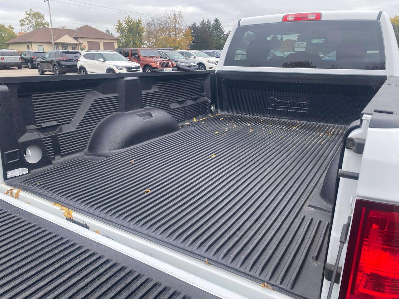 2022 RAM 1500 SLT, CLEAN CARFAX, BACK UP CAMERA, ONE OWNER! Photo