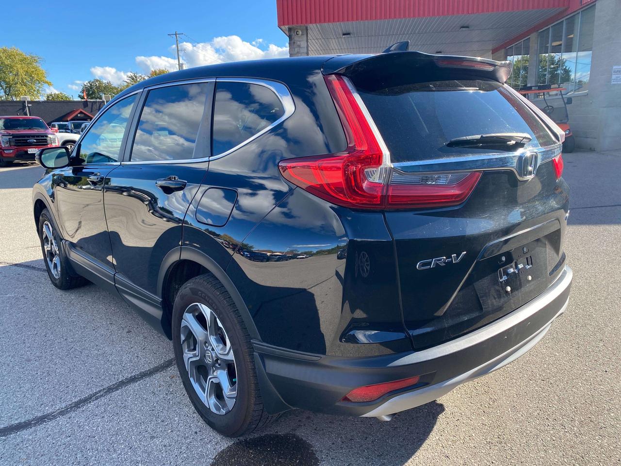 2017 Honda CR-V EX-L, AWD, CLEAN CARFAX, HEATED SEATS / WHEEL! Photo