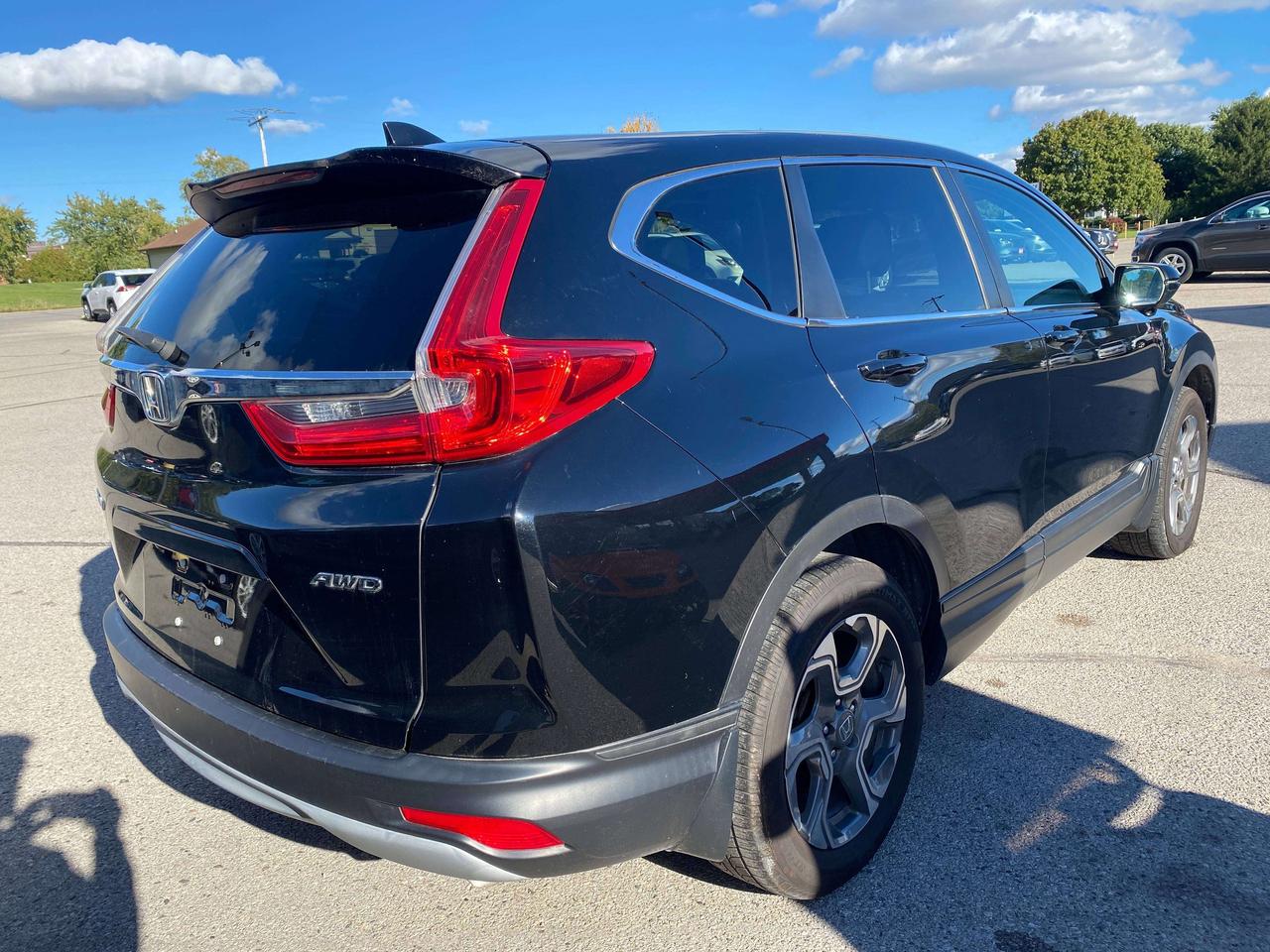 2017 Honda CR-V EX-L, AWD, CLEAN CARFAX, HEATED SEATS / WHEEL! Photo