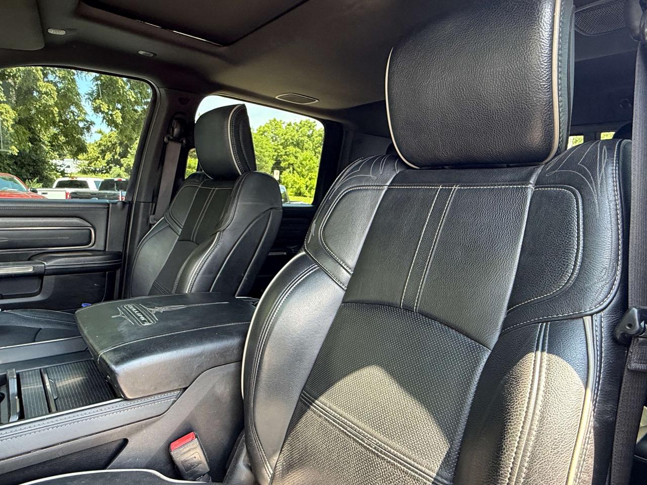 2019 RAM 2500 MEGA CAB! LTD, DIESEL, SUNROOF! Photo