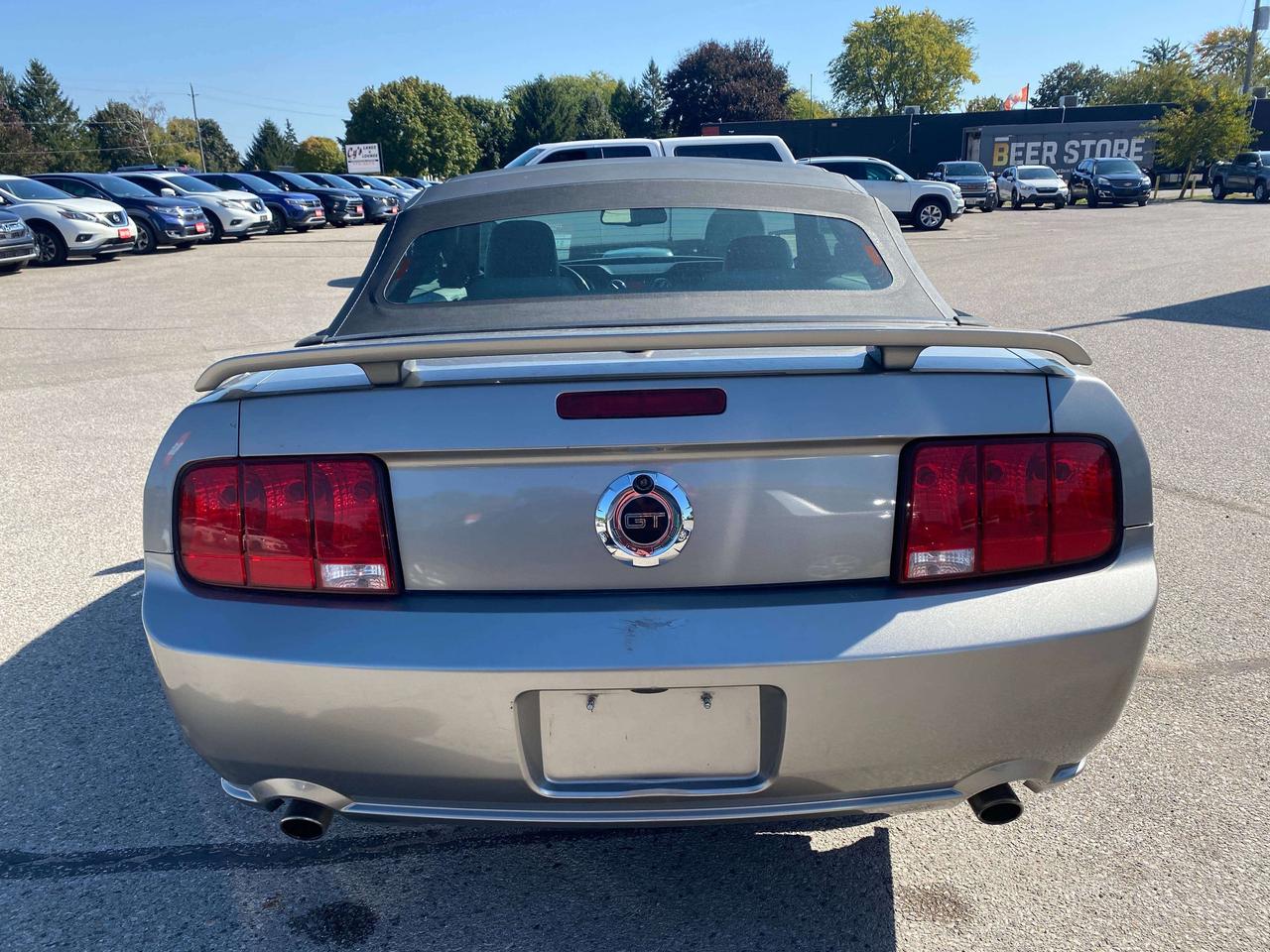 2008 Ford Mustang GT, LOW KMS, LEATHER! Photo