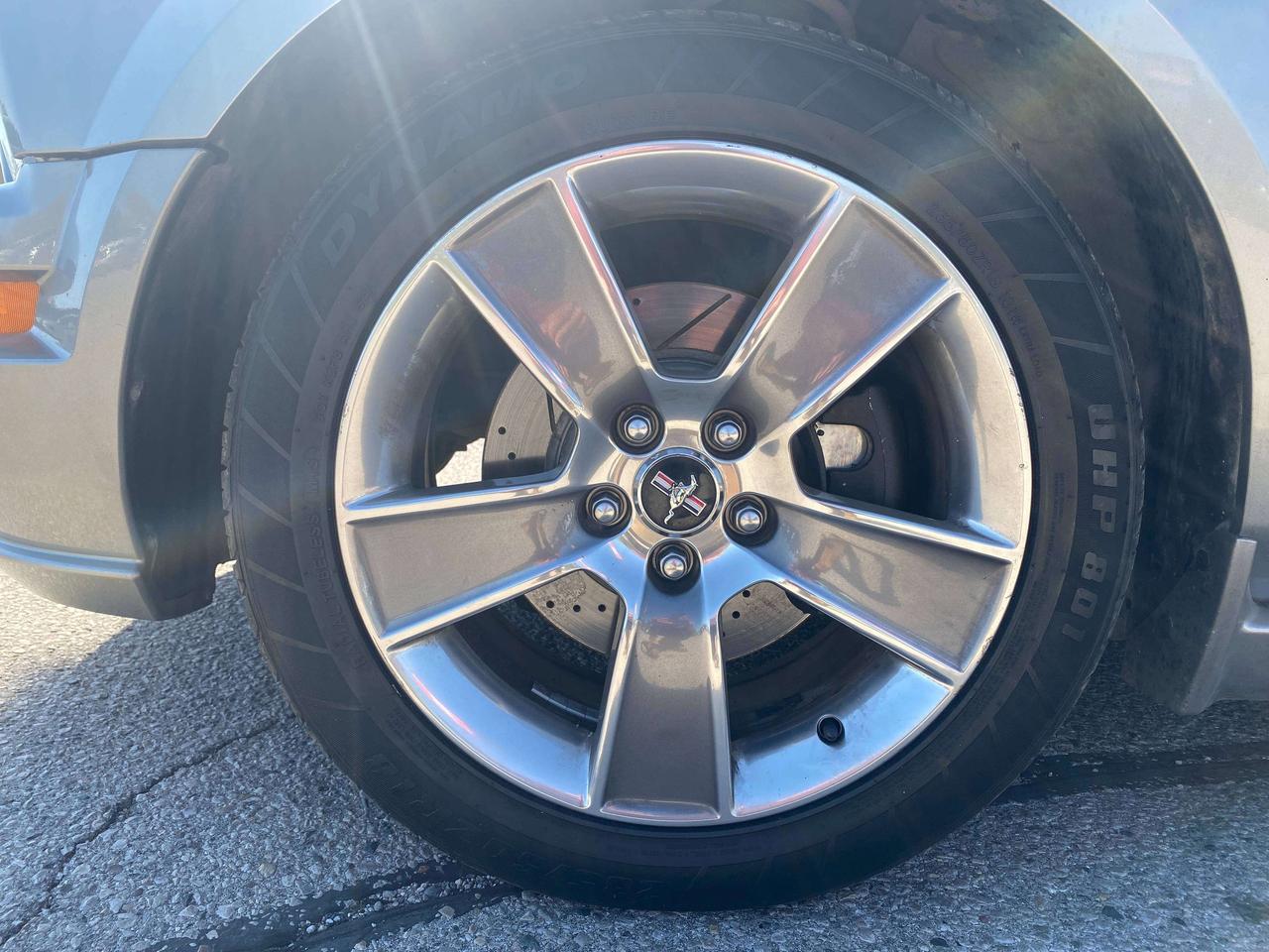 2008 Ford Mustang GT, LOW KMS, LEATHER! - Photo #17