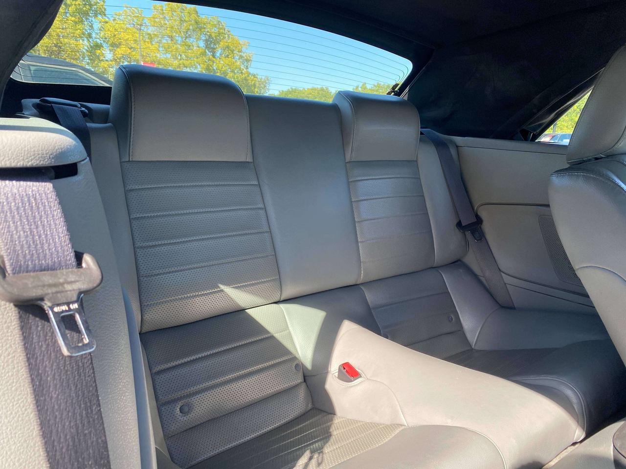 2008 Ford Mustang GT, LOW KMS, LEATHER! Photo