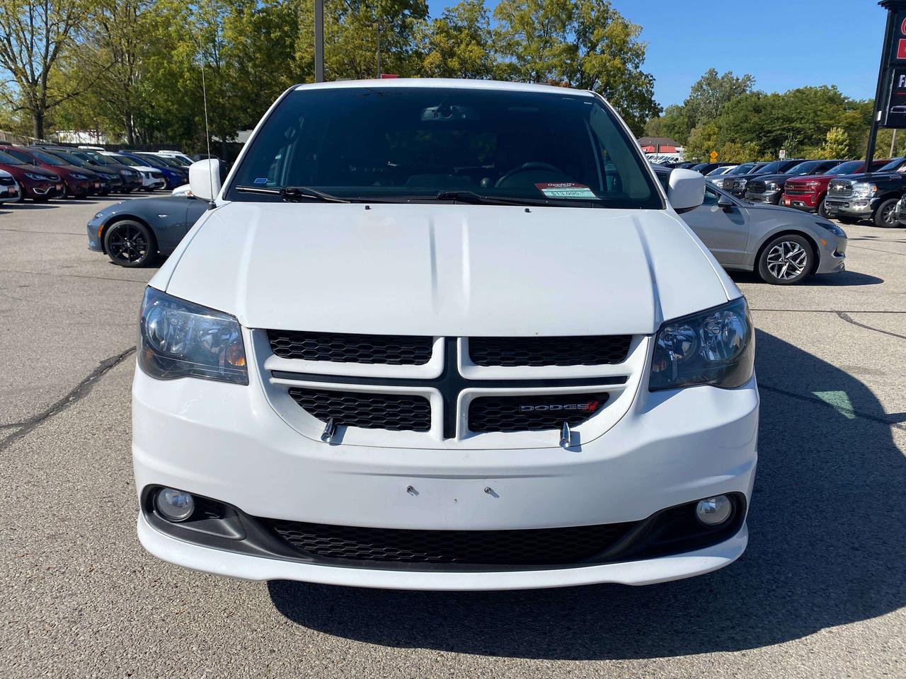 2017 Dodge Grand Caravan GT, LEATHER, REMOTE START, REAR ENTERTAINMENT! - Photo #3