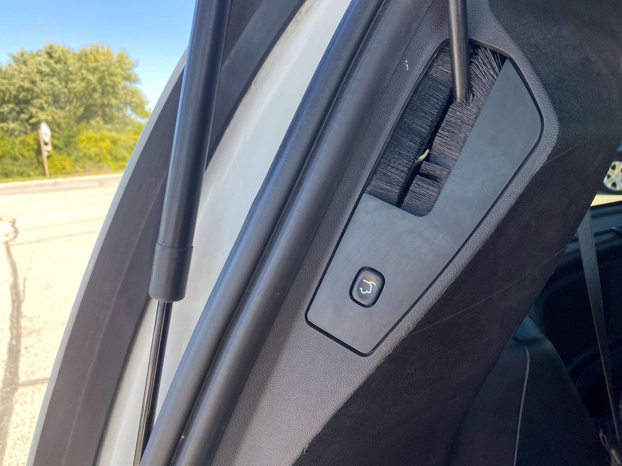 2017 Dodge Grand Caravan GT, LEATHER, REMOTE START, REAR ENTERTAINMENT! - Photo #29