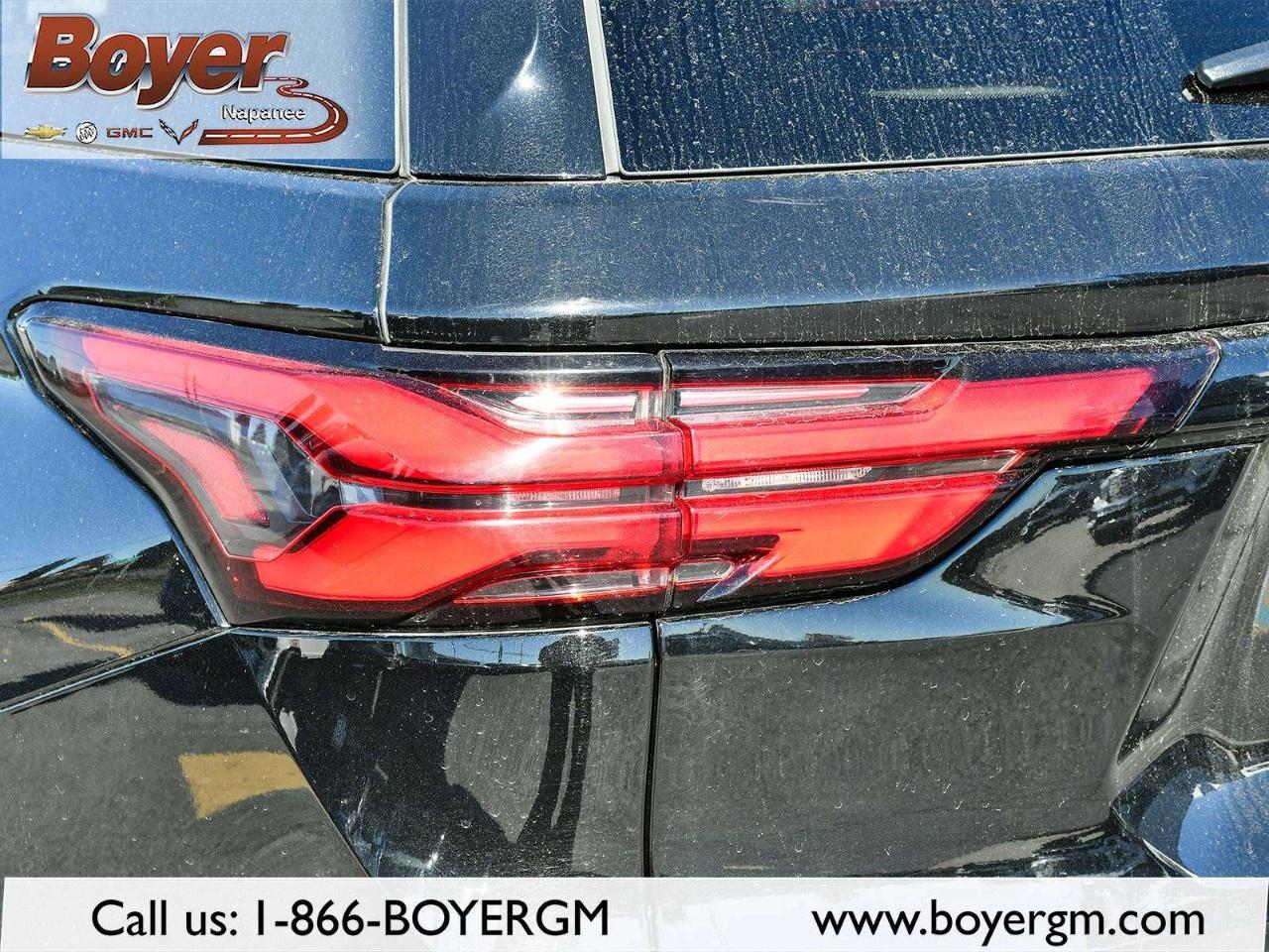 2022 Chevrolet Traverse AWD 4dr LS w/1LS Photo