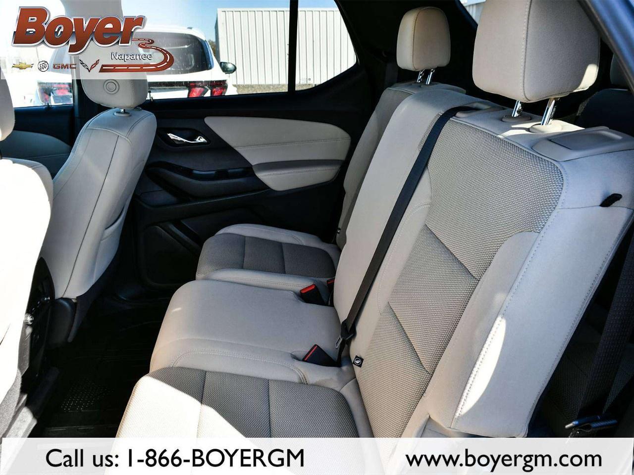 2022 Chevrolet Traverse AWD 4dr LS w/1LS Photo