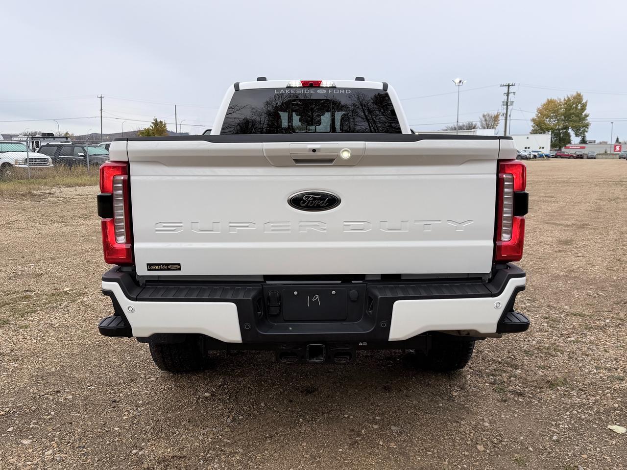 2026 Ford F-350 Super Duty SRW Lariat Photo4