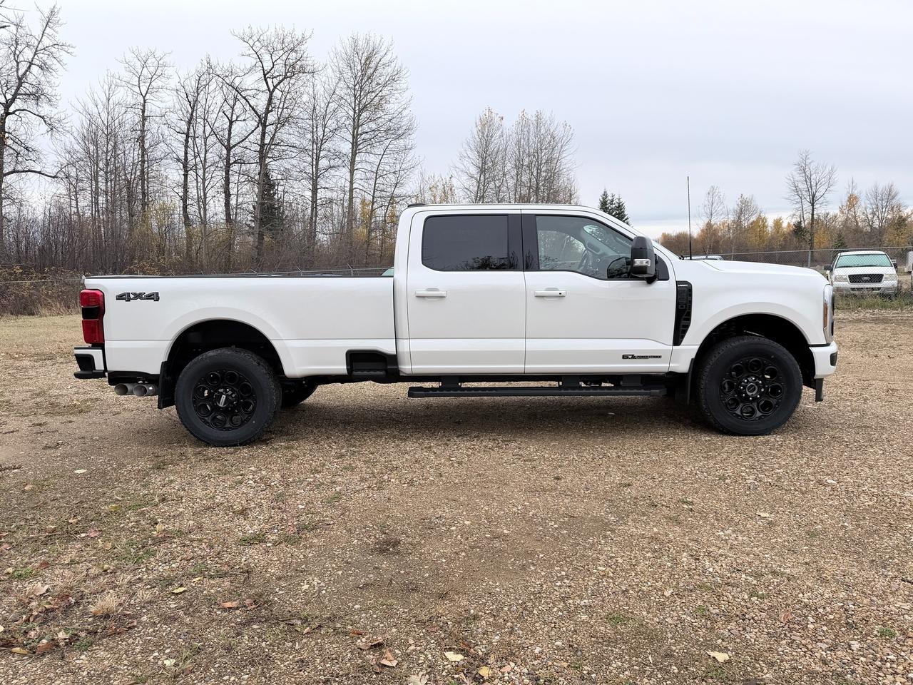 2026 Ford F-350 Super Duty SRW Lariat Photo3