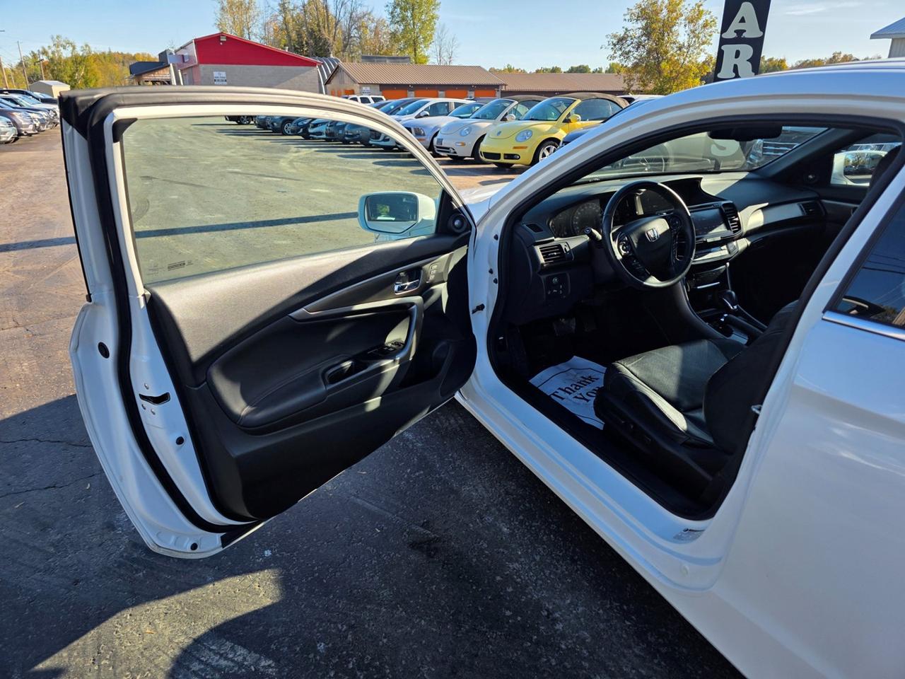 2017 Honda Accord Touring Photo