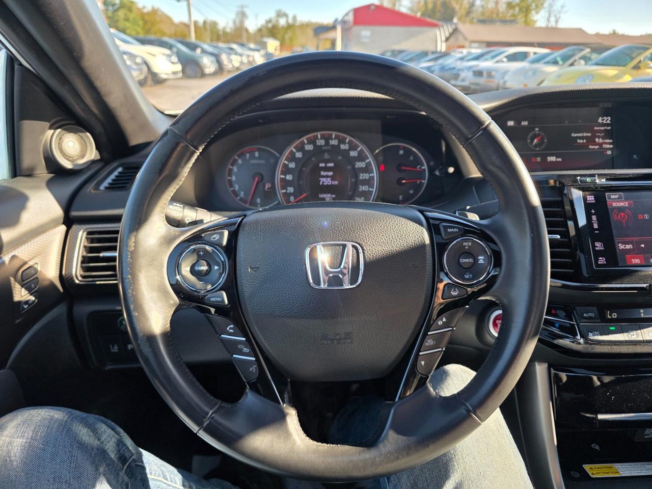 2017 Honda Accord Touring Photo