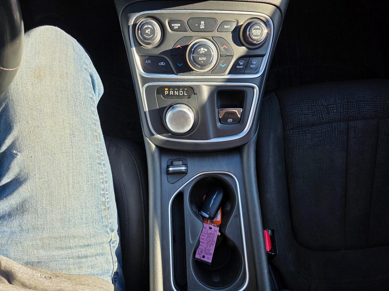 2015 Chrysler 200 Limited Photo