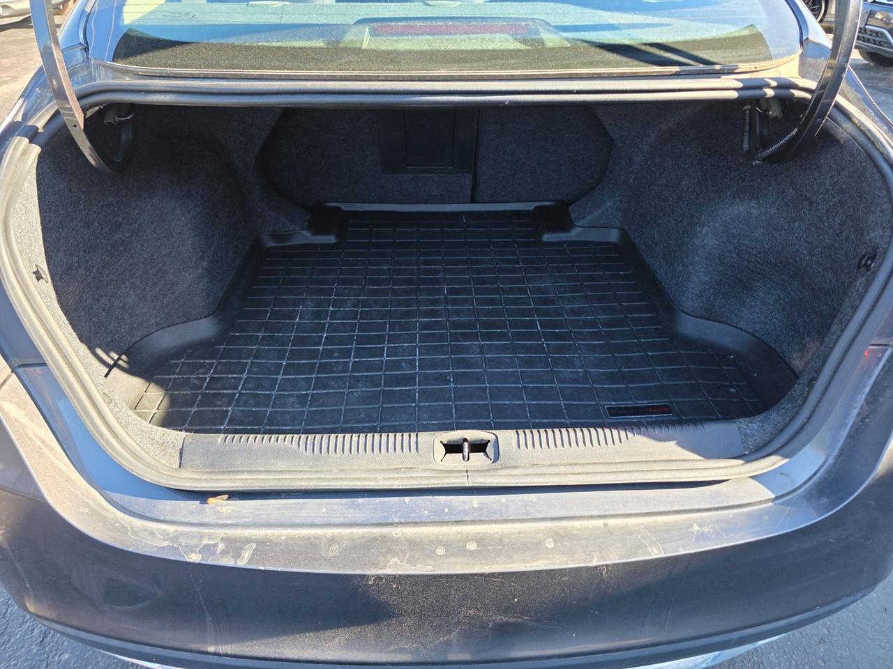 2015 Chrysler 200 Limited Photo