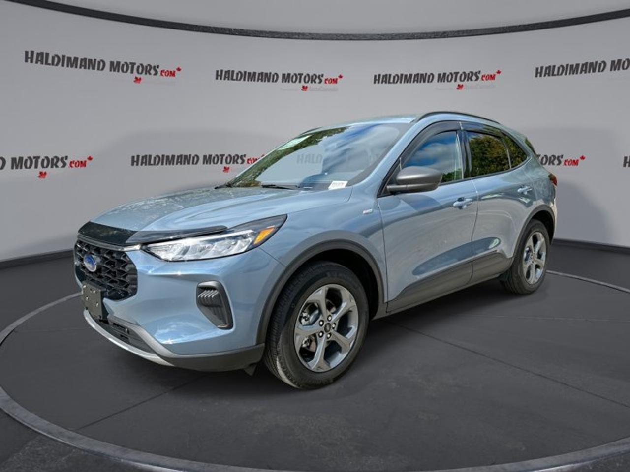 2026 Ford Escape ST-Line AWD | No Accidents | Heated Steering Photo0