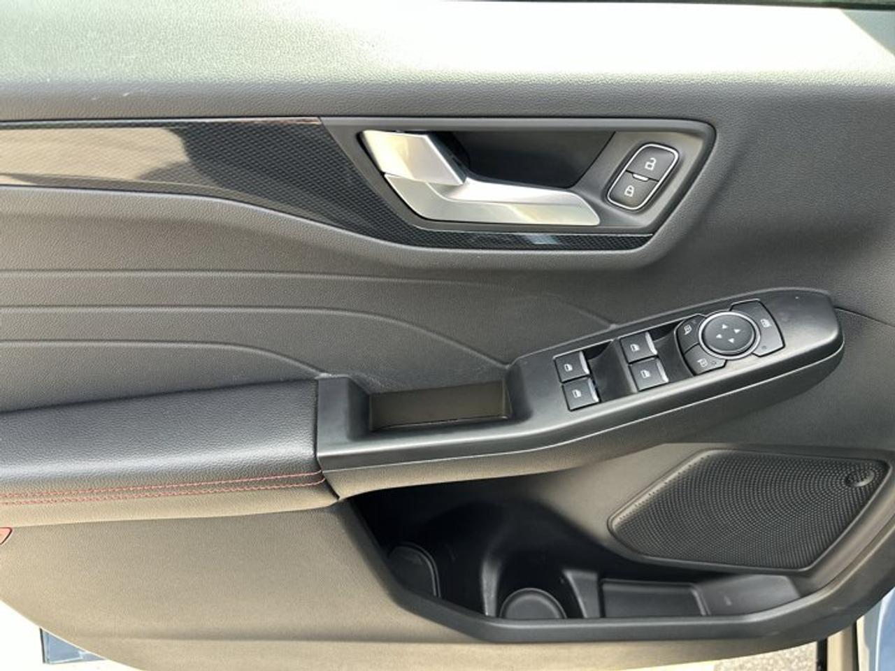 2026 Ford Escape ST-Line AWD | No Accidents | Heated Steering Photo