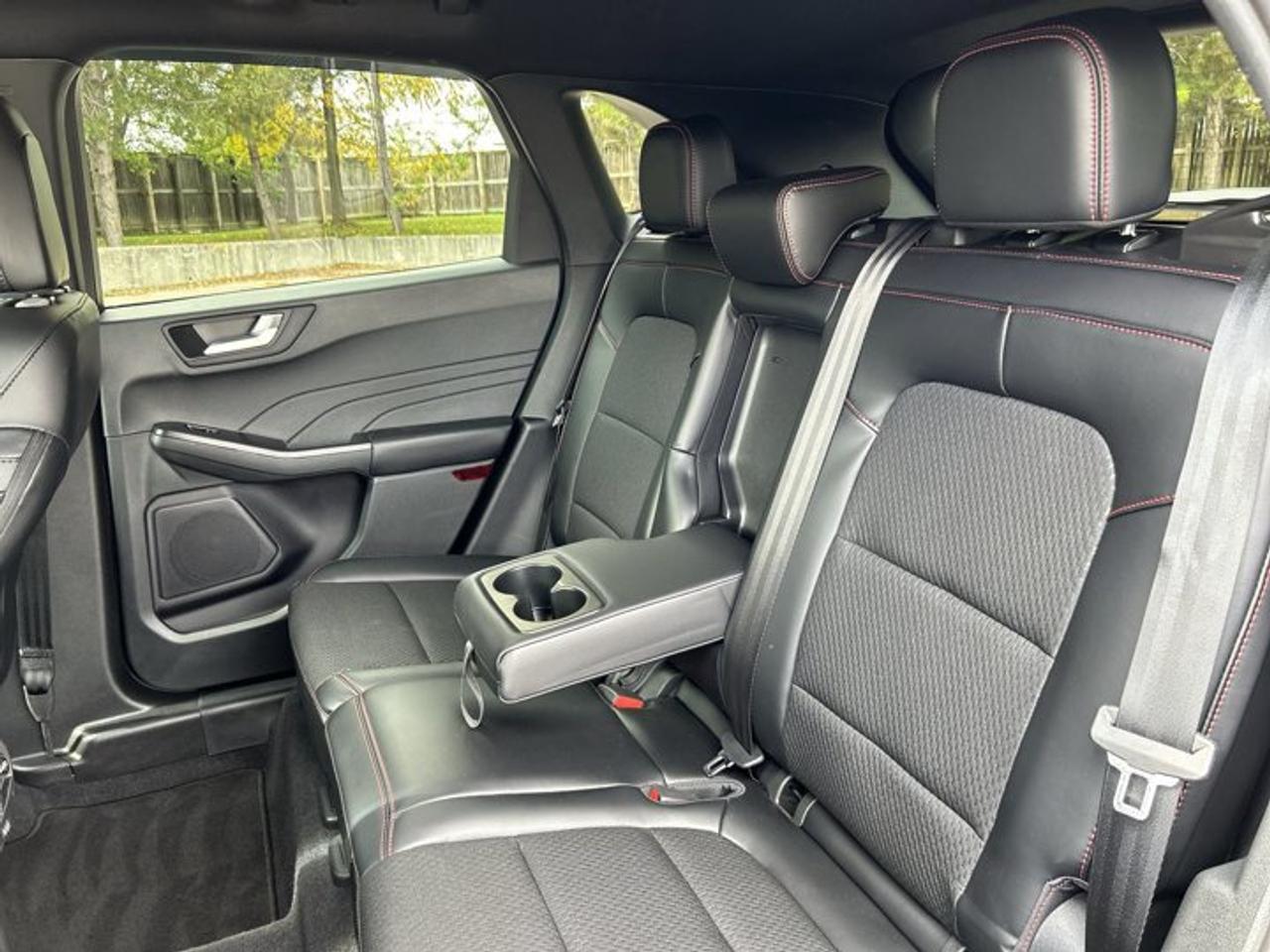 2026 Ford Escape ST-Line AWD | No Accidents | Heated Steering Photo