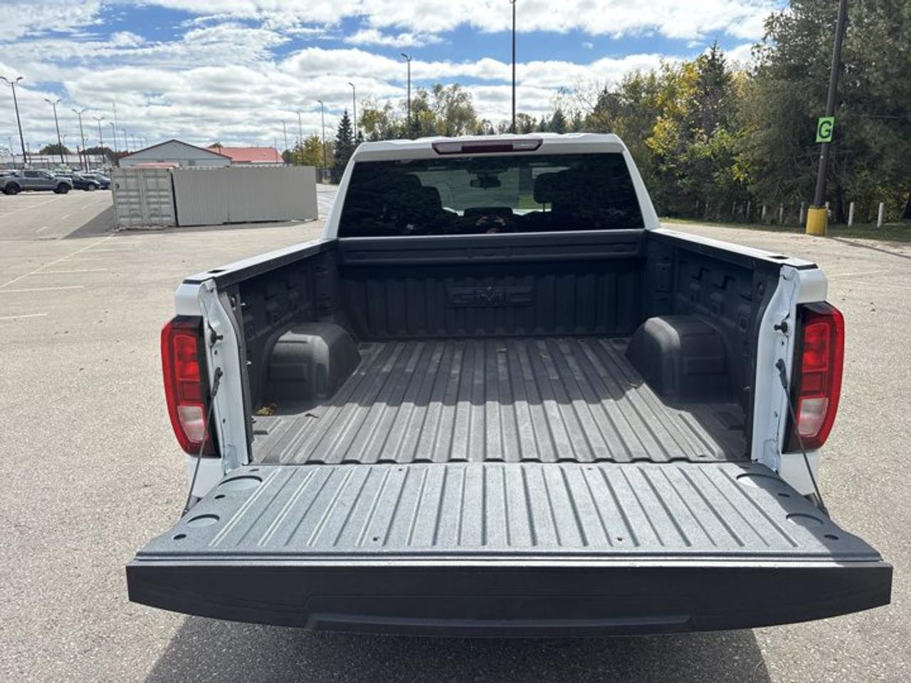 2025 GMC Sierra 1500 Elevation X31 Crew Cab 6' Box 4WD | No Accidents Photo