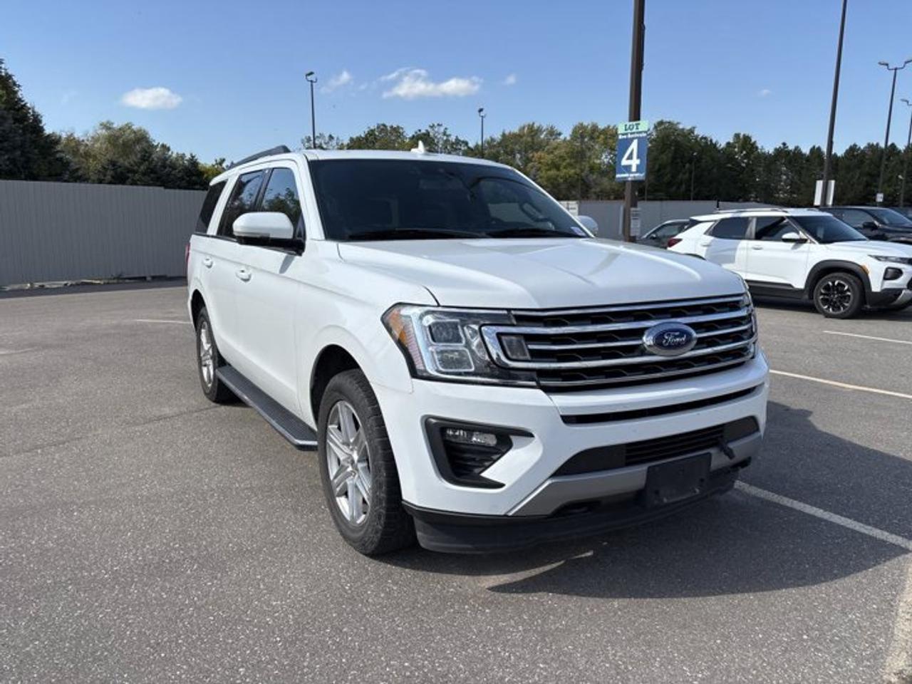 2019 Ford Expedition XLT 4x4 | Panoramic Roof | Ventilated Seats | Leather Seats | Heated Steering Photo