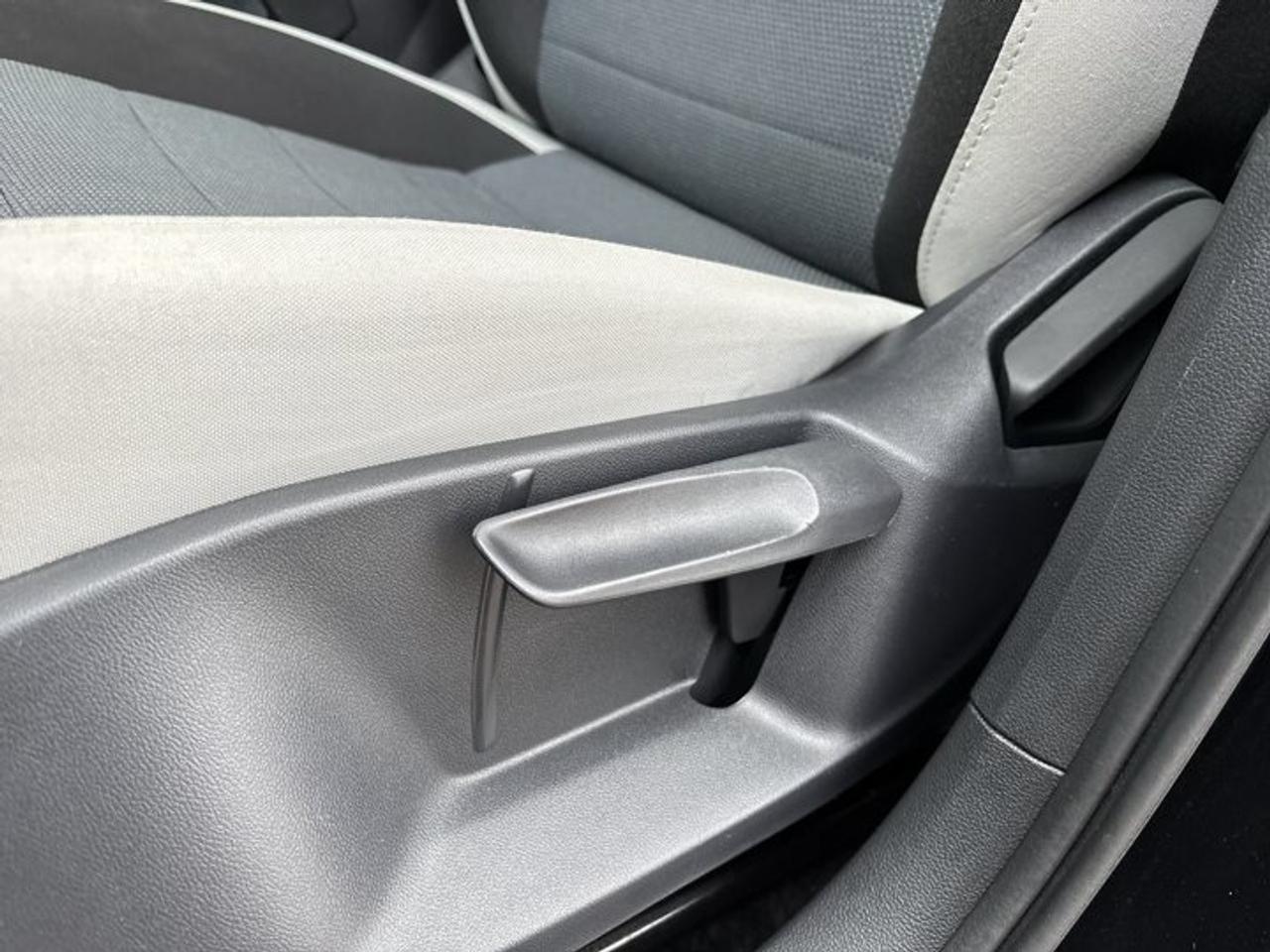 2026 Volkswagen Taos Trendline 4WD | No Accidents | Heated Steering Photo