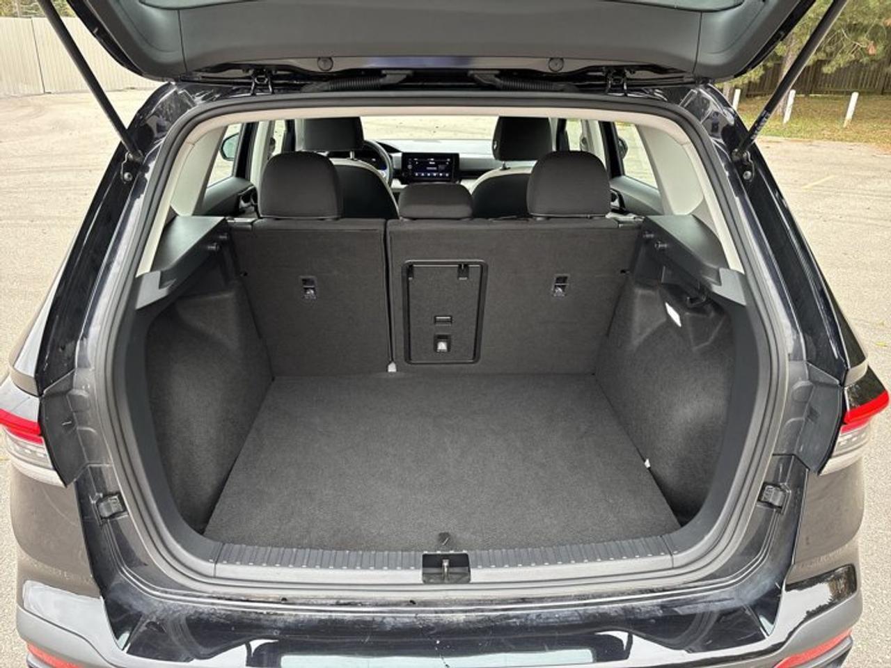 2026 Volkswagen Taos Trendline 4WD | No Accidents | Heated Steering Photo