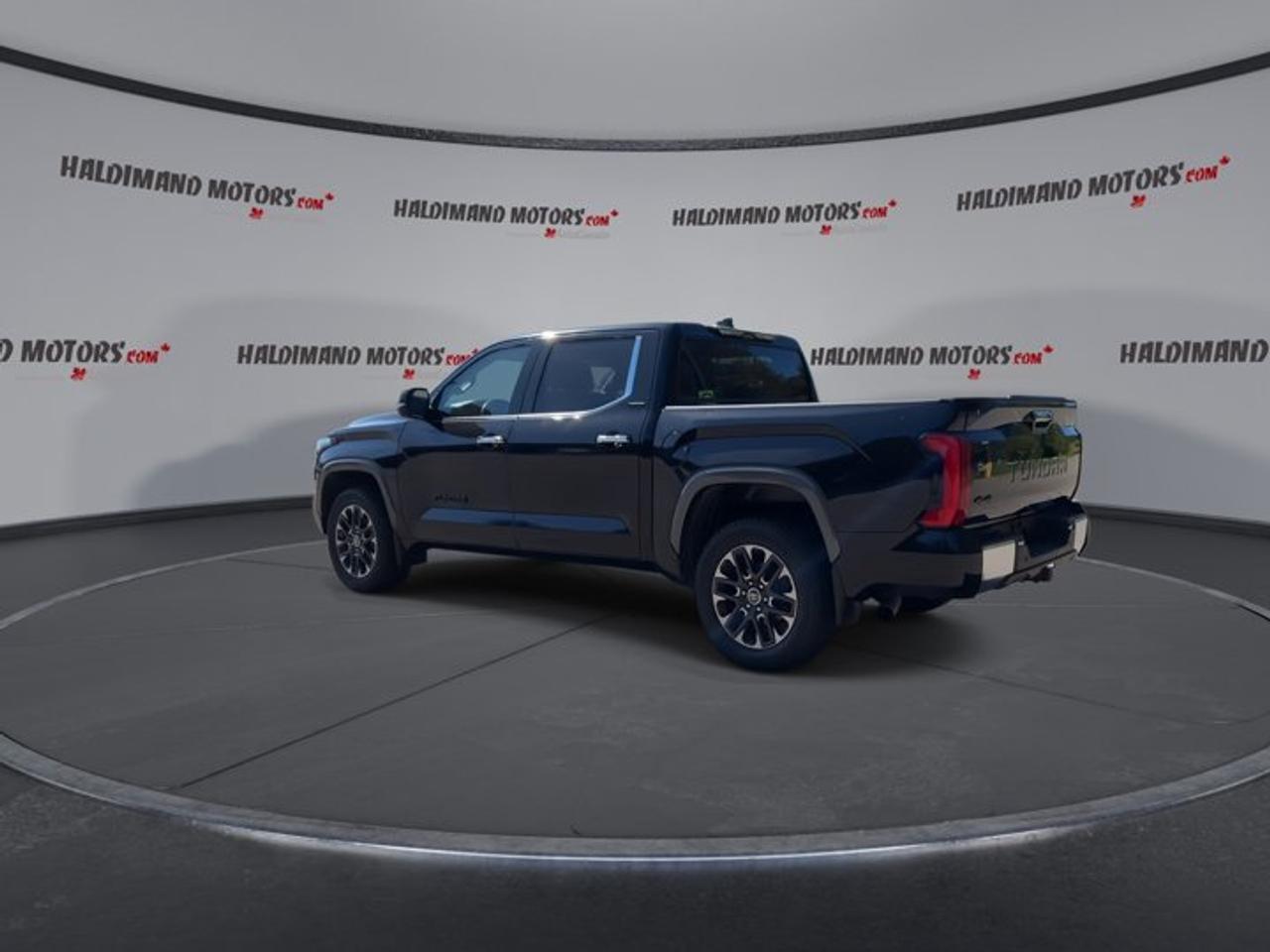 2023 Toyota Tundra Limited Crewmax 4x4 | No Accidents | Leather Seats| Ventilated Seats | Panoramic Roof Photo