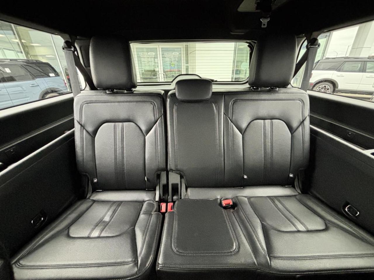 2021 Ford Expedition Limited MAX Photo