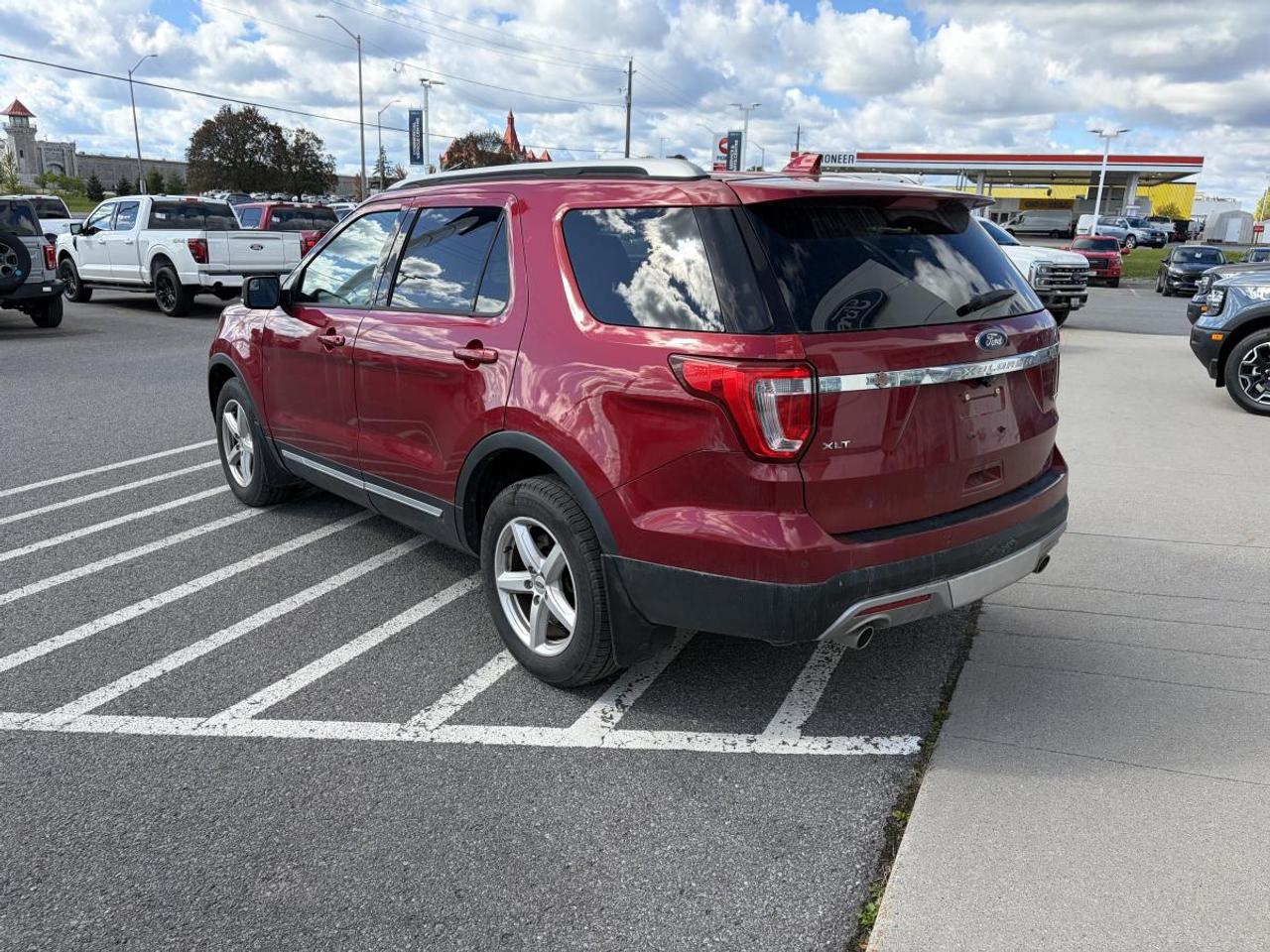 2016 Ford Explorer XLT Photo