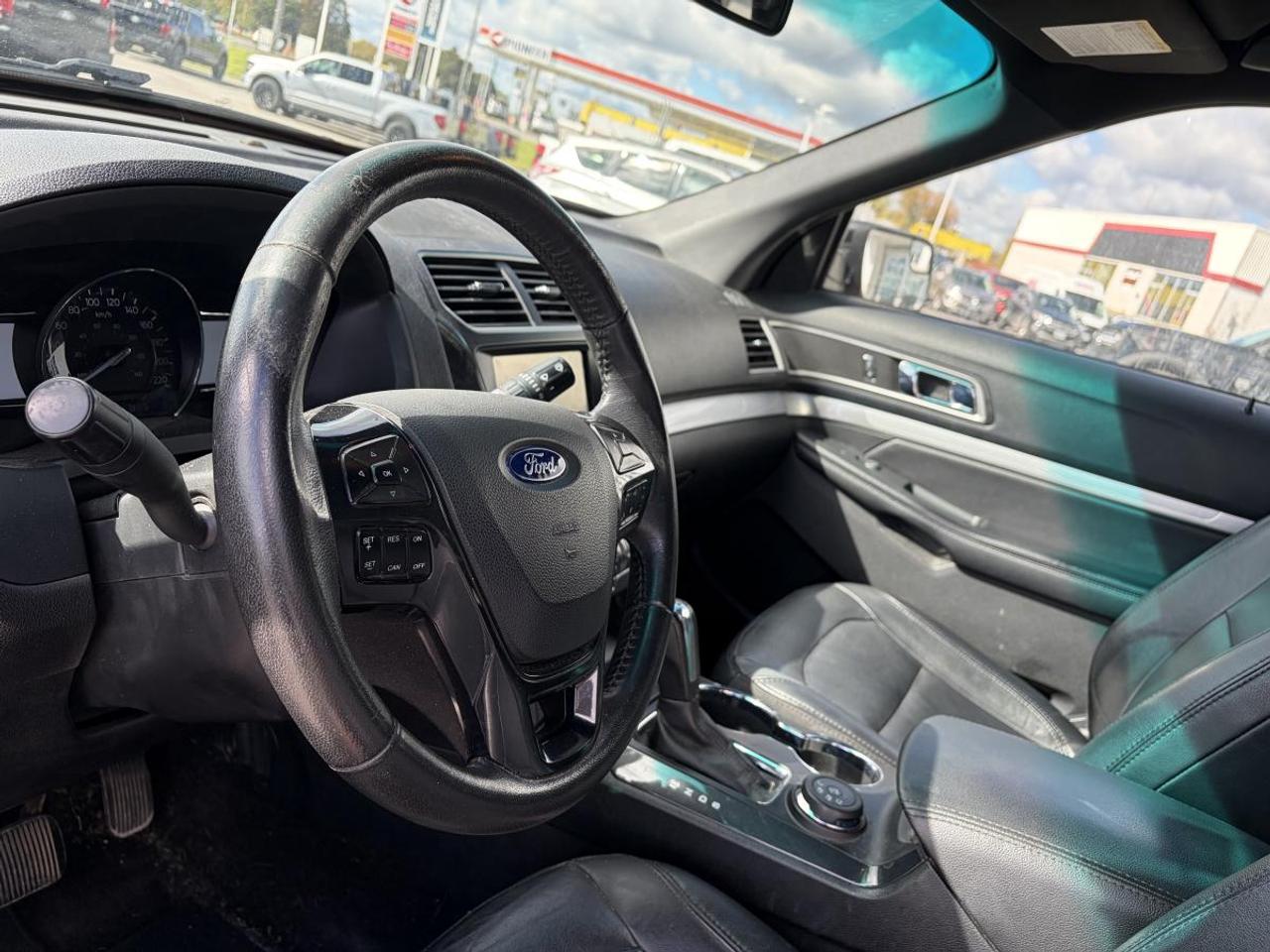 2016 Ford Explorer XLT Photo