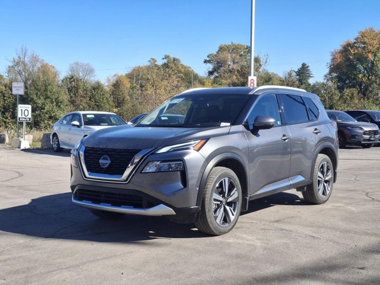 2023 Nissan Rogue Platinum AWD | Leather | Sunroof | Nav | HUD | 360 Camera | Bose | 19" Wheels | and More ! Photo