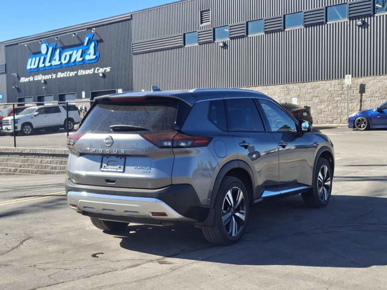 2023 Nissan Rogue Platinum AWD | Leather | Sunroof | Nav | HUD | 360 Camera | Bose | 19" Wheels | and More ! Photo