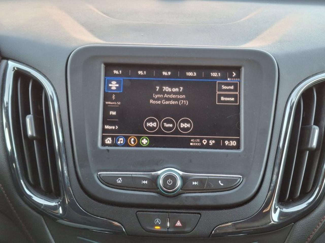 2024 Chevrolet Equinox RS AWD | Sunroof | BSM + RCTA | Power Liftgate | Power Seat | Remote Start | Heated Seats and More ! Photo