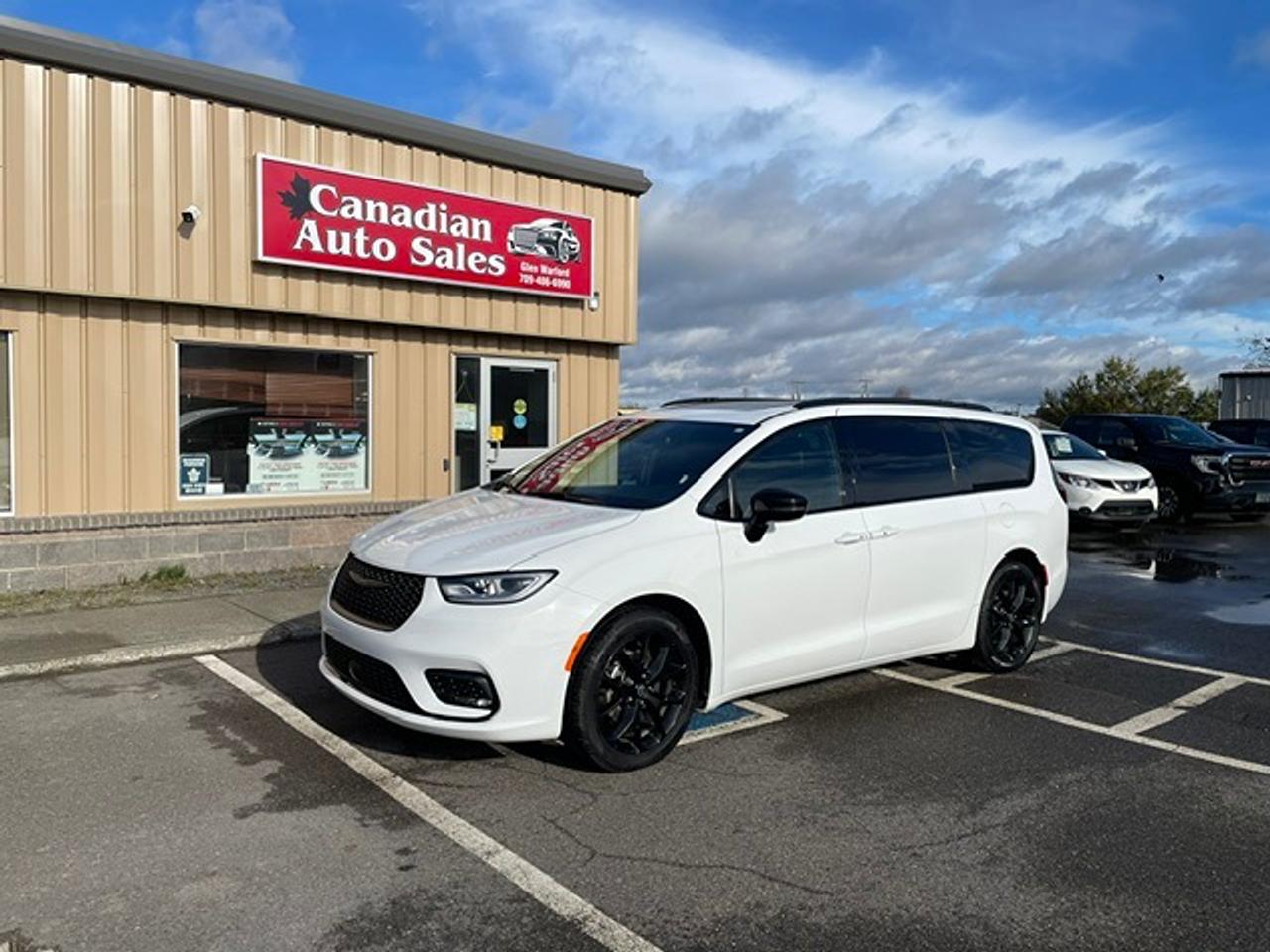 2025 Chrysler Pacifica Limited - Photo #1