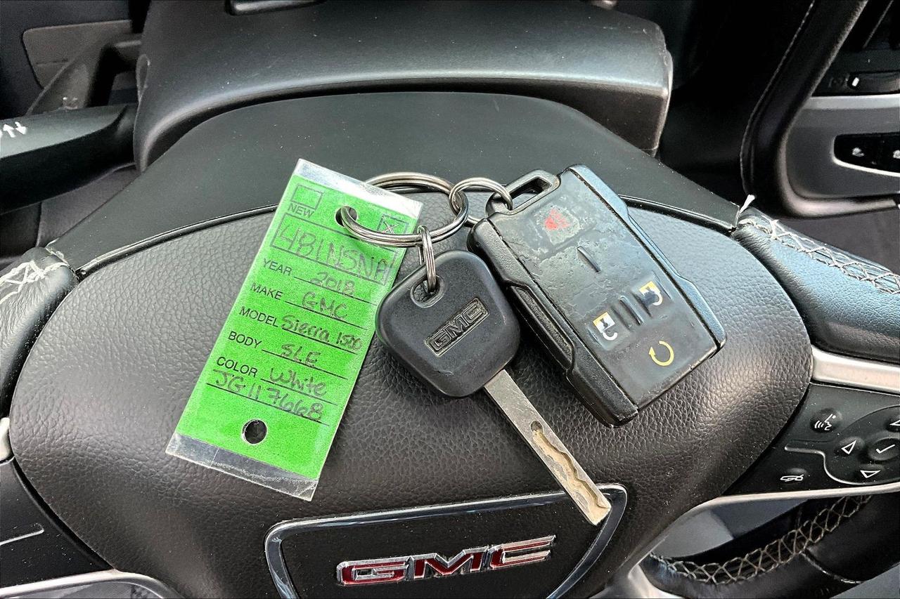 2018 GMC Sierra 1500 SLE Photo