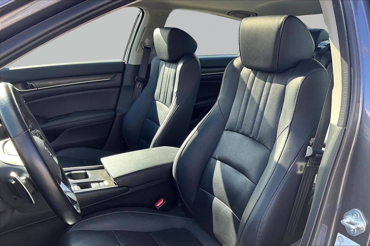 2022 Honda Accord Sedan Touring 2.0 | Remote Start | Heated Seats Photo