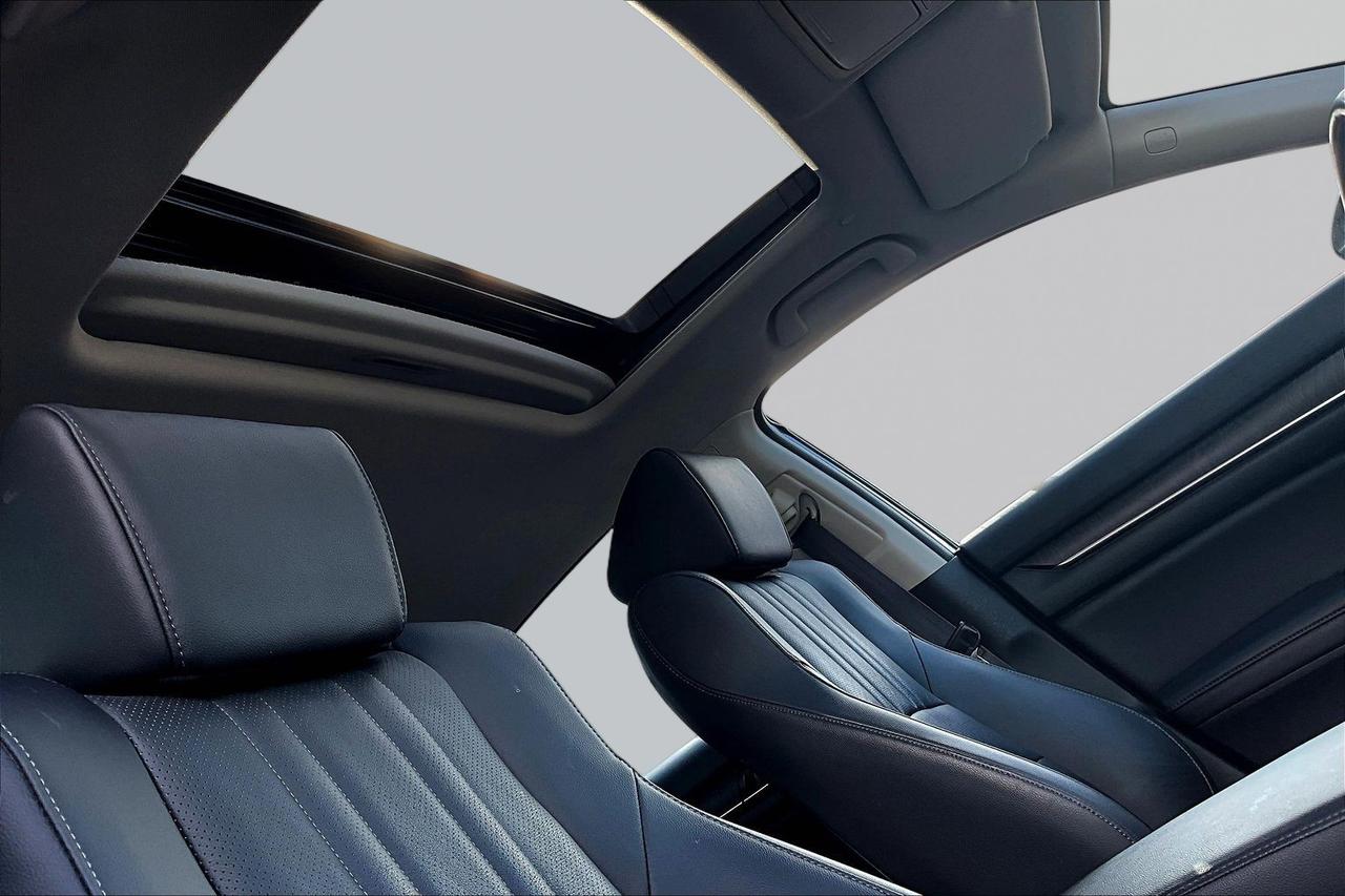 2022 Honda Accord Sedan Touring 2.0 | Remote Start | Heated Seats Photo