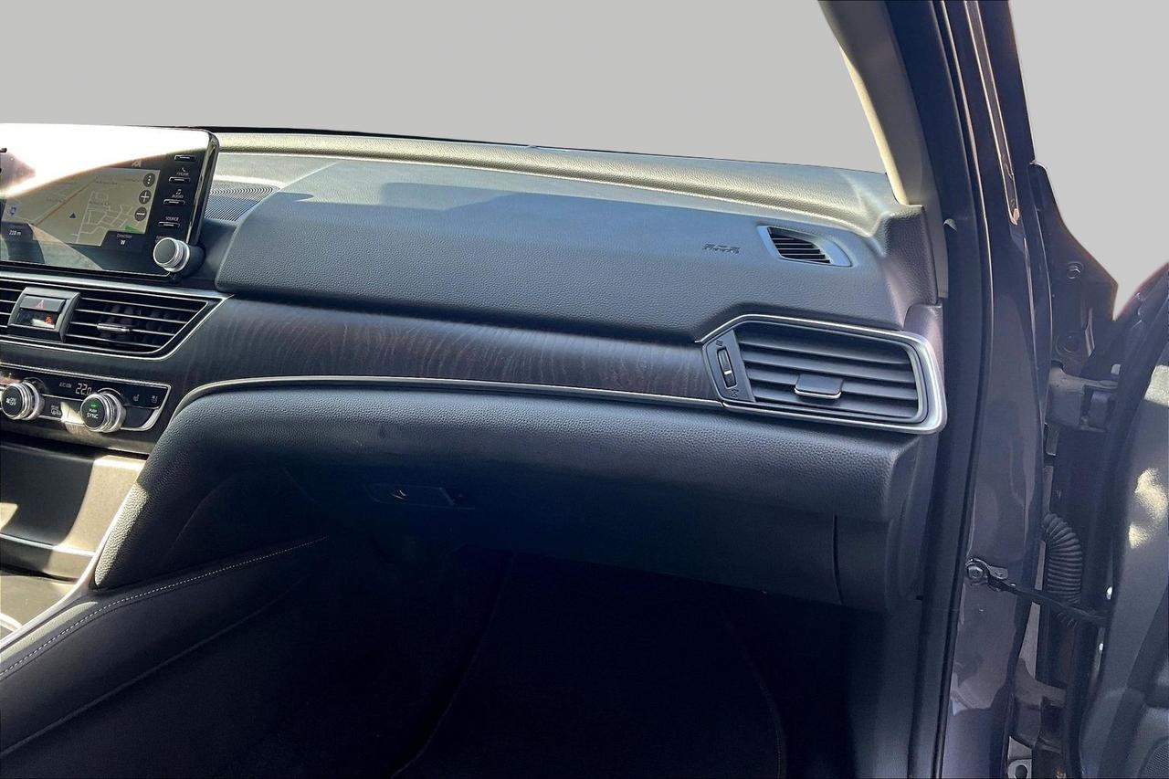 2022 Honda Accord Sedan Touring 2.0 | Remote Start | Heated Seats Photo