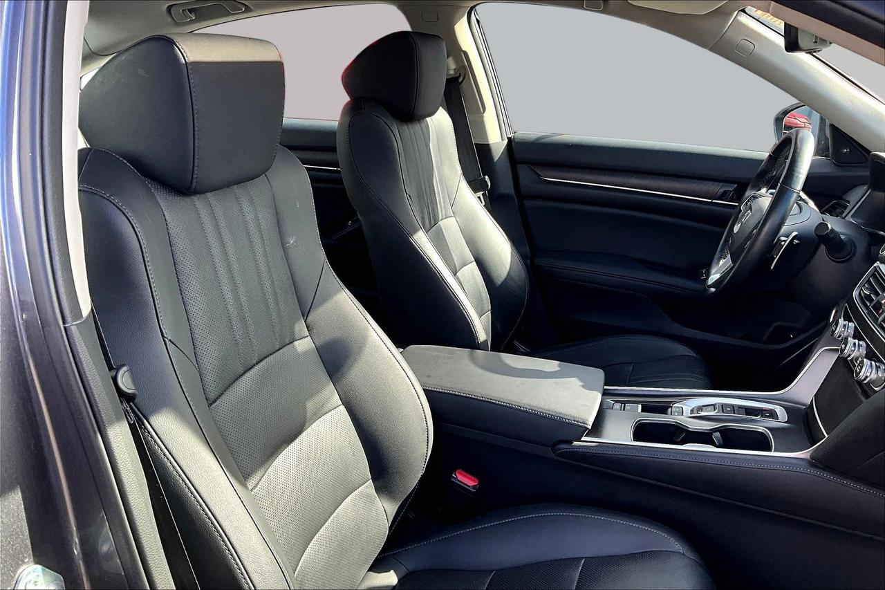 2022 Honda Accord Sedan Touring 2.0 | Remote Start | Heated Seats Photo