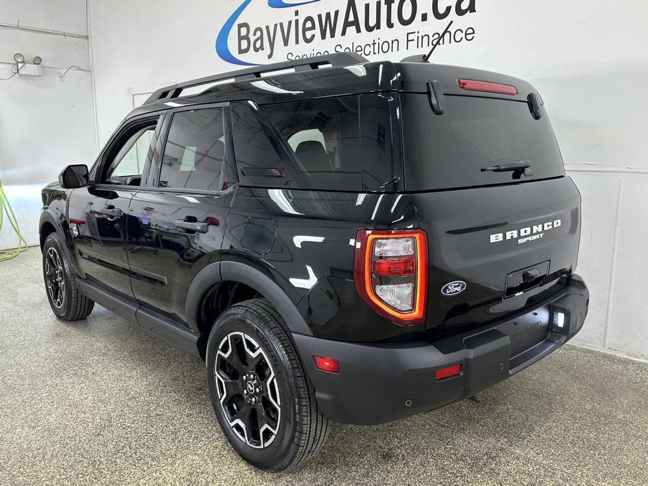 2026 Ford Bronco Sport Outer Banks OUTER BANKS/4WD/LEATHER/16KM! Photo4