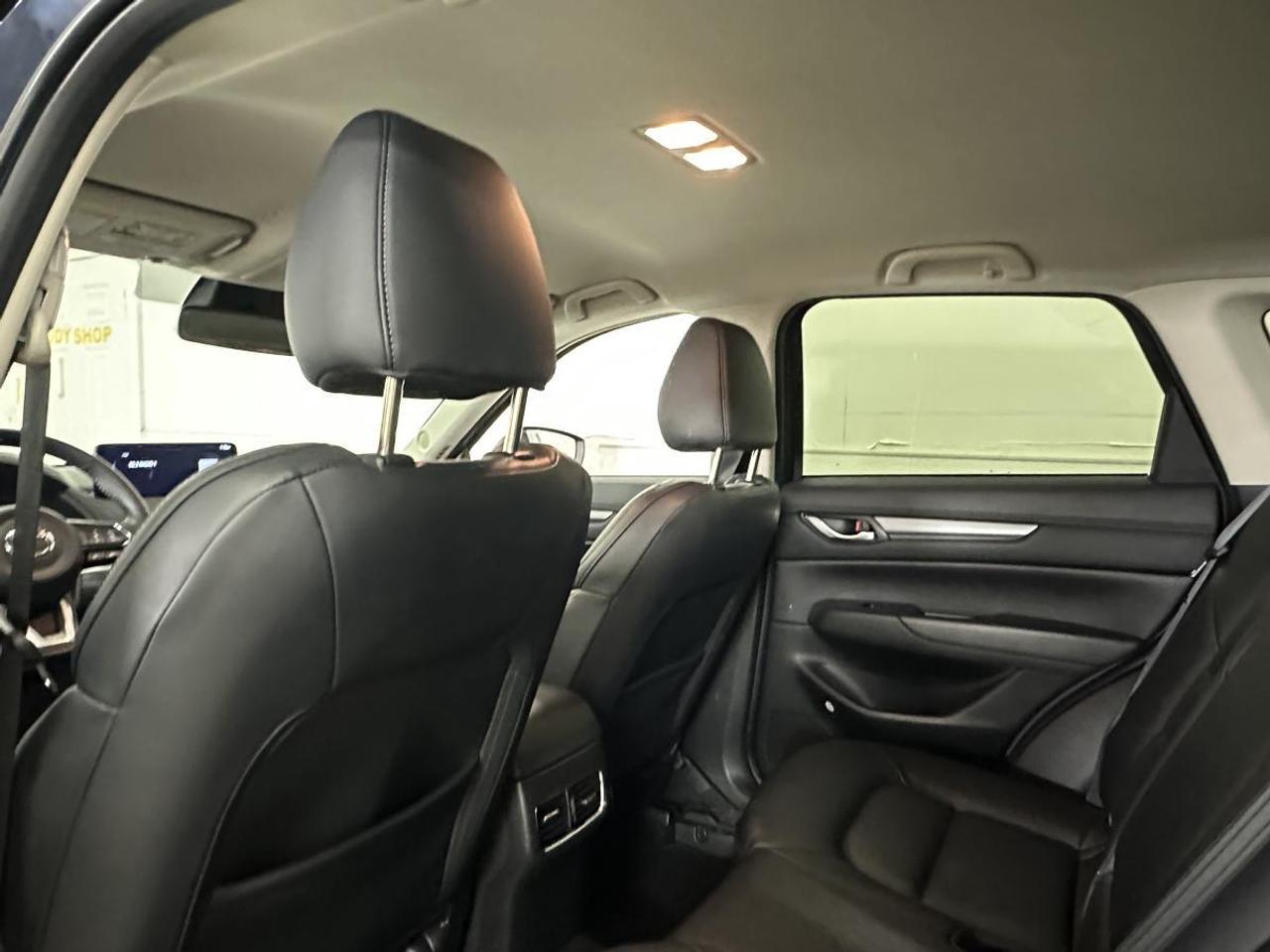 2025 Mazda CX-5 GS/AWD/PWR HEATED SEATS &amp; WHEEL/LEATHER/PWR GATE/CARPLAY/MORE! Photo