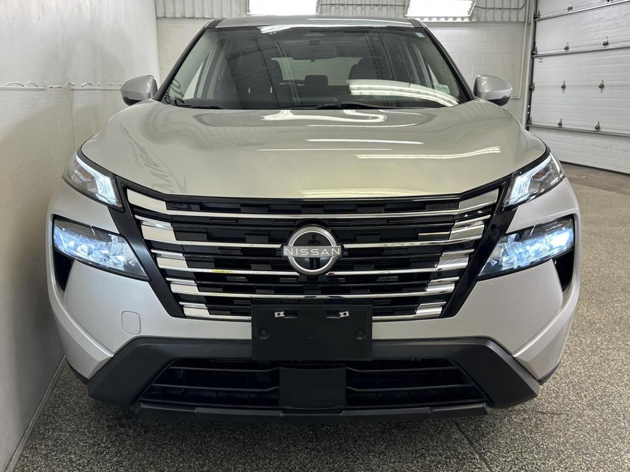2024 Nissan Rogue S/AWD/24KM/OFF 1 OWNER NISSAN LEASE! Photo1