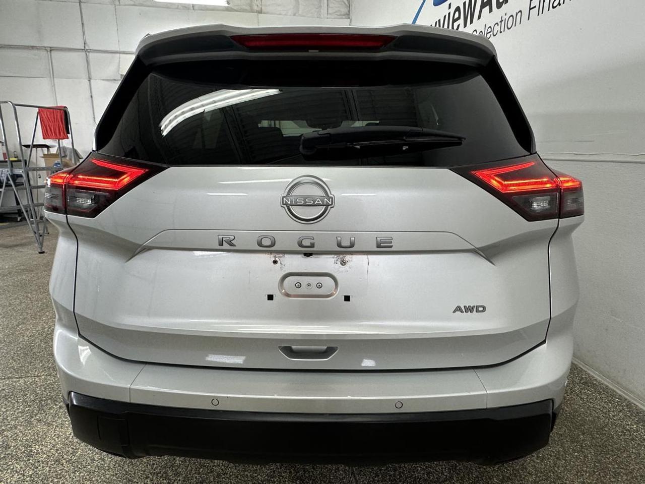 2024 Nissan Rogue S/AWD/24KM/OFF 1 OWNER NISSAN LEASE! Photo
