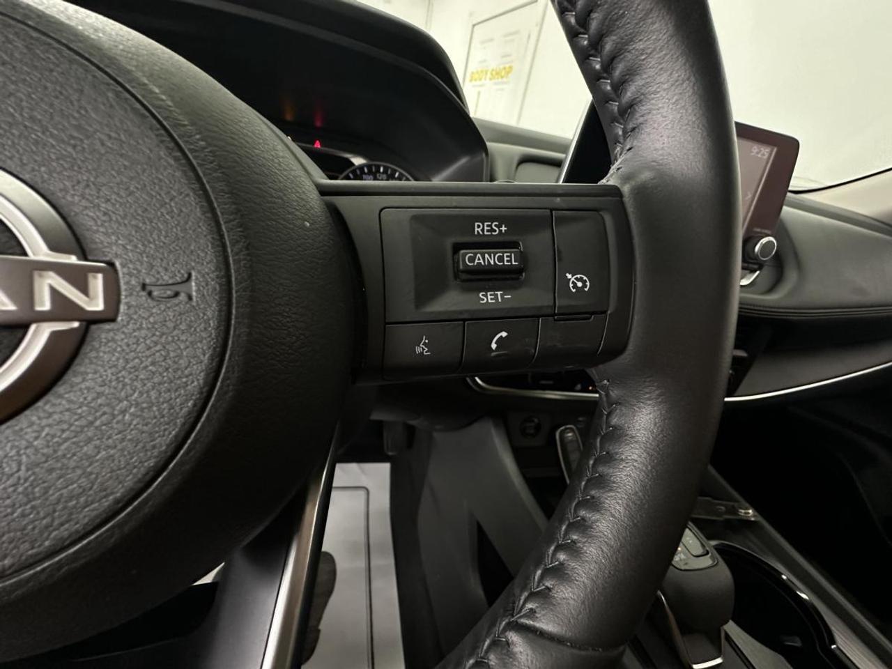2024 Nissan Rogue S/AWD/24KM/OFF 1 OWNER NISSAN LEASE! Photo
