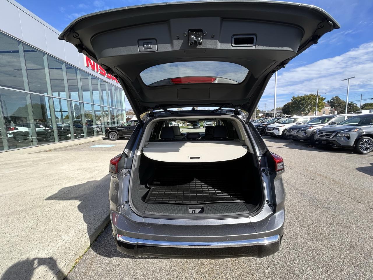 2026 Nissan ROGUE PLATINUM  Photo