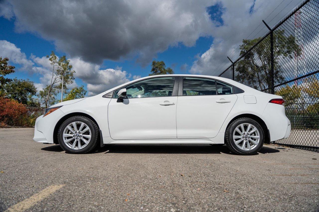 2025 Toyota Corolla LE UPGRADE Photo