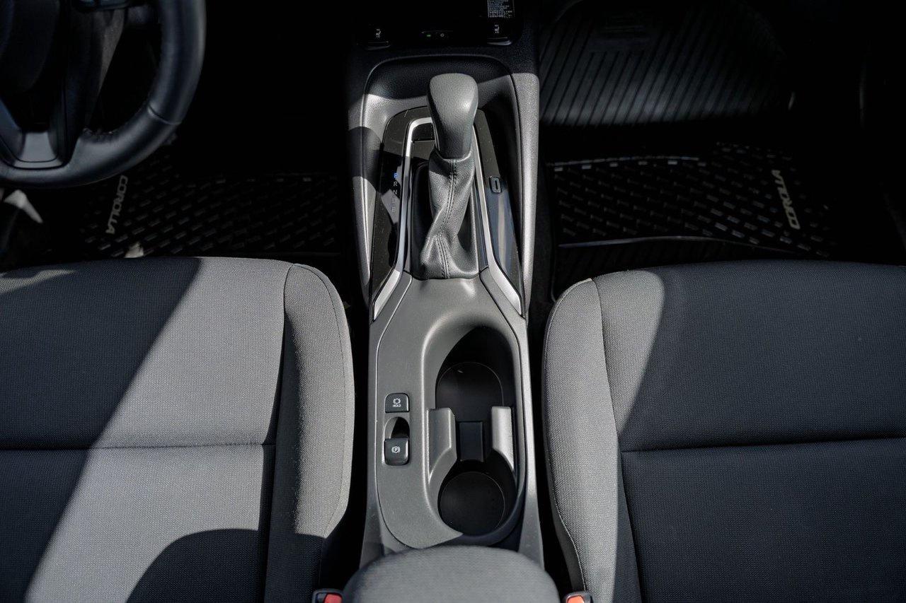2025 Toyota Corolla LE UPGRADE Photo