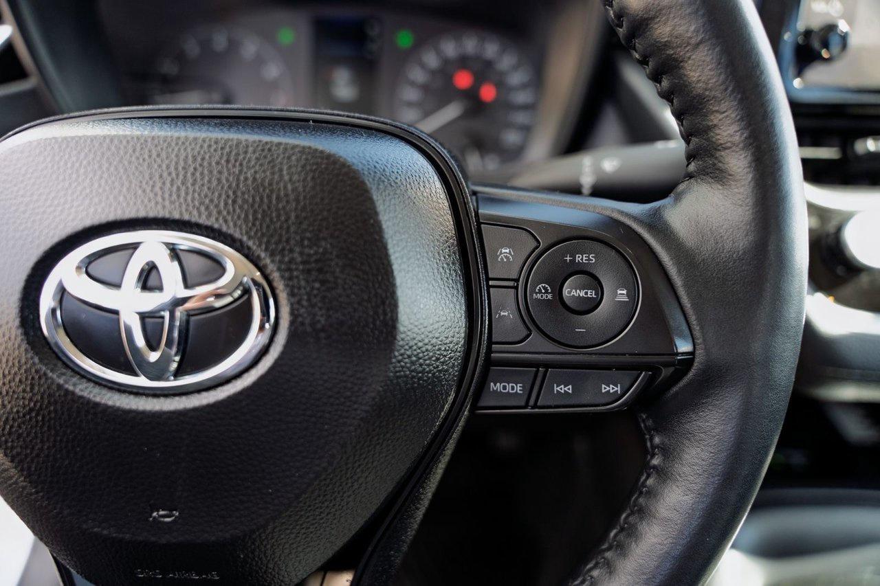 2025 Toyota Corolla LE UPGRADE Photo