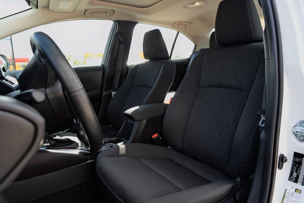 2025 Toyota Corolla LE UPGRADE Photo